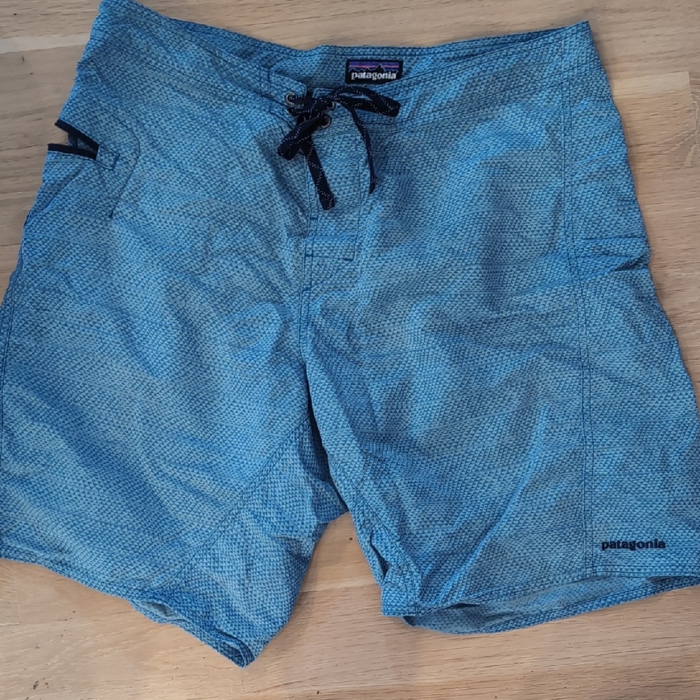 Patagonia Men's Textured Blue Board Shorts